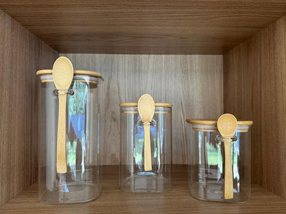 Luftdichte Glas-Aufbewahrungsgläser mit Bambusdeckeln & Löffeln – Set in Groß, Mittel & Klein